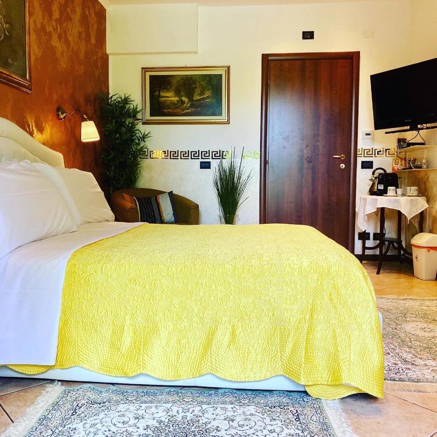 B&B Garda 4U Desenzano del Garda Luaran gambar