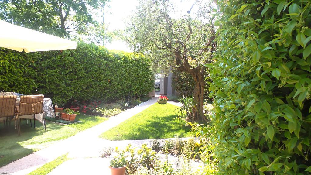 B&B Garda 4U Desenzano del Garda Luaran gambar