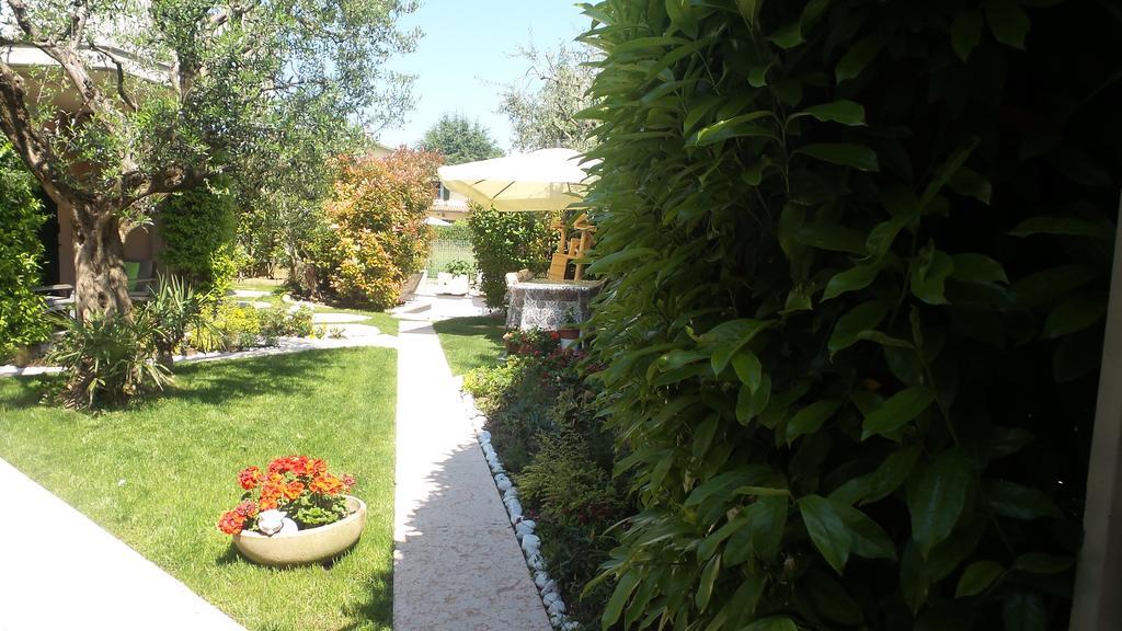 B&B Garda 4U Desenzano del Garda Luaran gambar