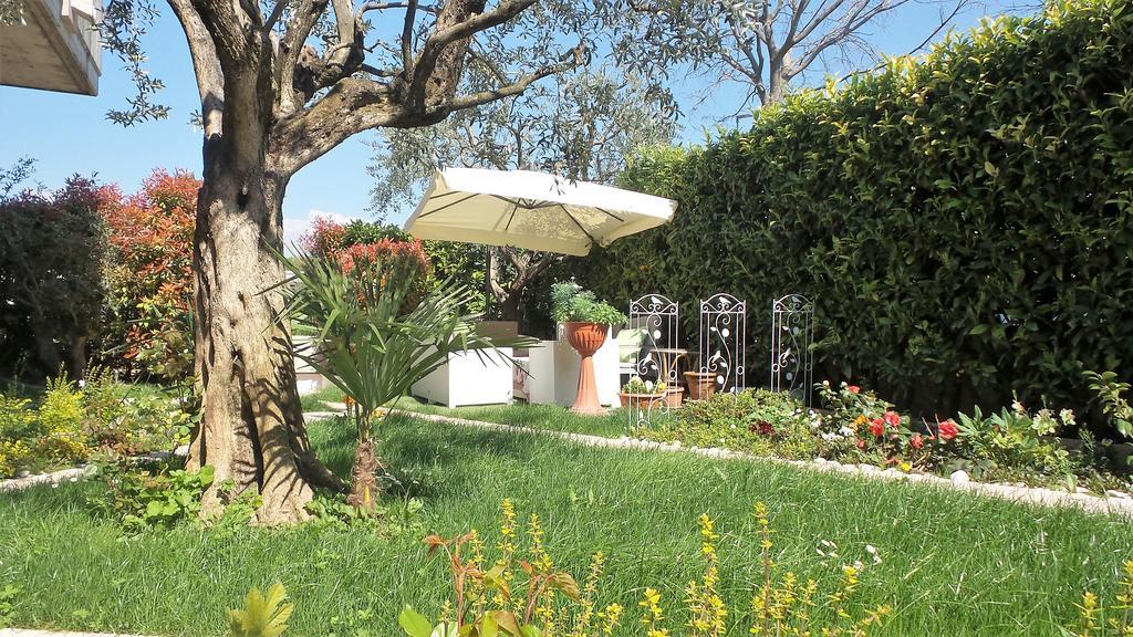 B&B Garda 4U Desenzano del Garda Luaran gambar